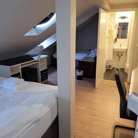 Franken An Der Messe Hotel 3*