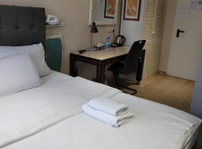 Franken An Der Messe Hotell 3*
