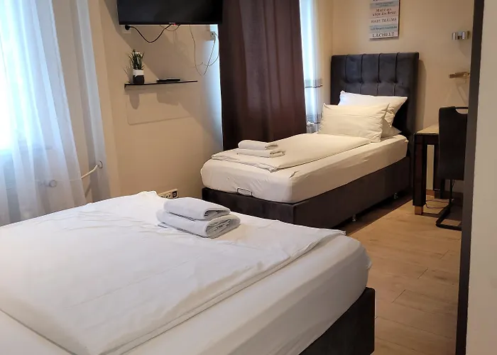 Franken An Der Messe Hotell 3*