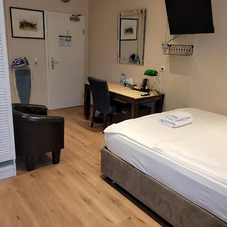 프랑켄 안 데르 메세 호텔 프랑크푸르트