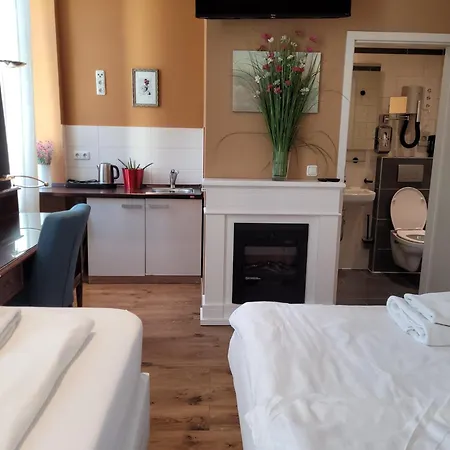 Franken An Der Messe 3*