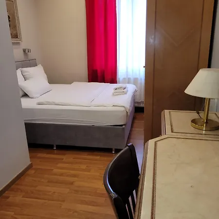 Franken An Der Messe Hotel