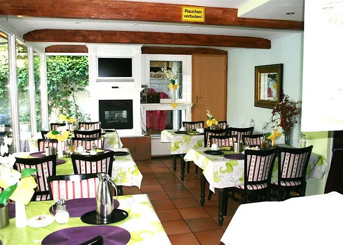 弗兰肯河畔旅馆