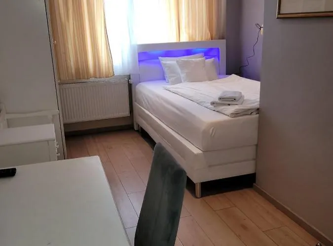 弗兰肯河畔旅馆