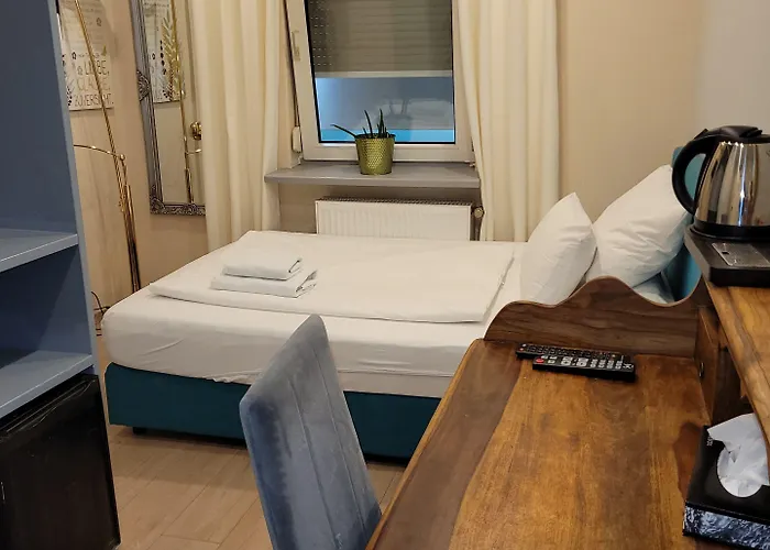 弗兰肯河畔旅馆